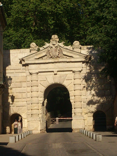 Puerta de La Granada