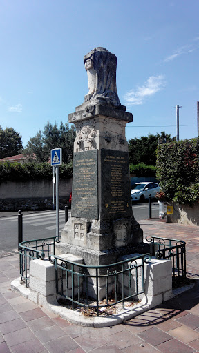 Monument aux mort d'Eoures