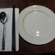 Jolly手工釀啤酒泰食餐廳