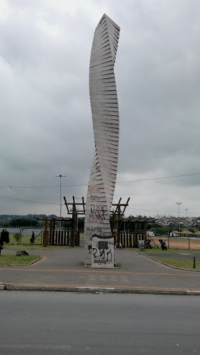 Obelisco do Parque Capivari