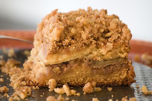 Honey Crisp Apple Crumb Coffee Cake