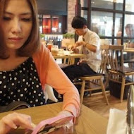 Uzna Omom 杏桃鬆餅屋