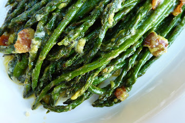 Asparagus alla Carbonara
