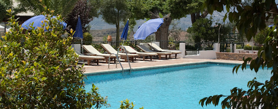 UN HOTEL CON ENCANTO EN LA ALPUJARRA-SIERRA NEVADA