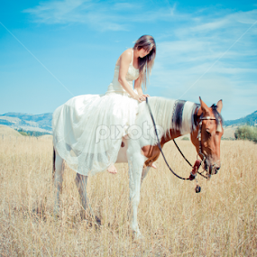 statuesque  by Mindee Green - Uncategorized All Uncategorized