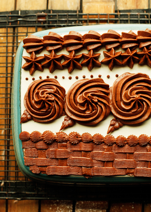 10 Best Almond Buttercream Frosting Recipes