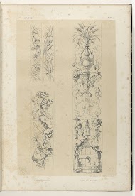 Drie friezen en een kandelaber