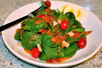 Spinach Salad with Bacon and Tangy Vinaigrette