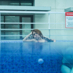 terpisah by Bibing Nginguk - People Portraits of Women