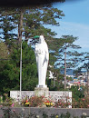 Duc Cha Statue