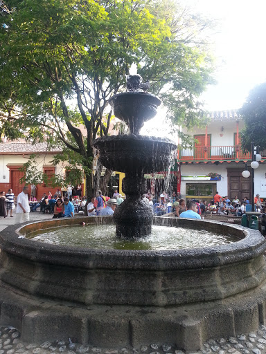 Fuente Parque Sabaneta Antioquia