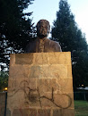 Cipres Monument