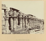 Zuilengalerij van de tempel van Isis op het eiland Philae