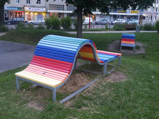1120 - Rainbow Seats