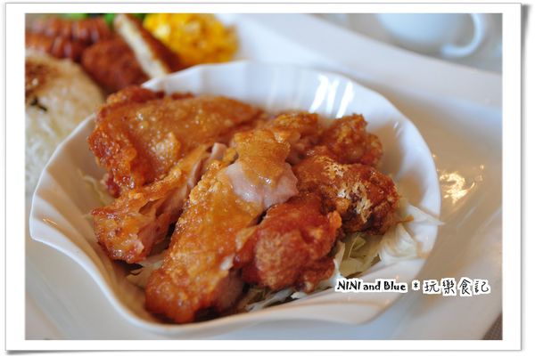 中友百貨、一中街區簡餐，平價可以坐很久聊天的小熊屋