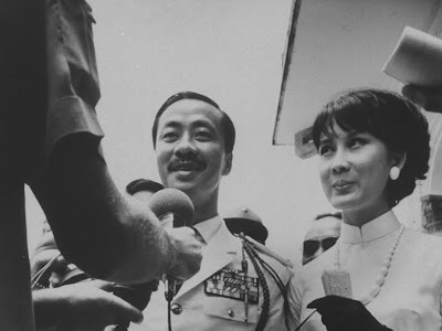 選択した画像 グエン・カ��・キ 965044-グエン カオ キ