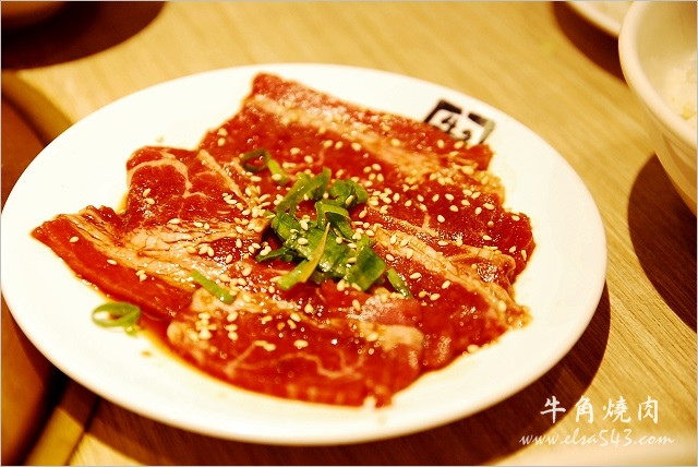 牛角日式炭火燒肉@肉質好,吃到飽比較划算～小遠百13樓(新板特區)