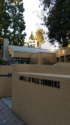Lu Valle Commons