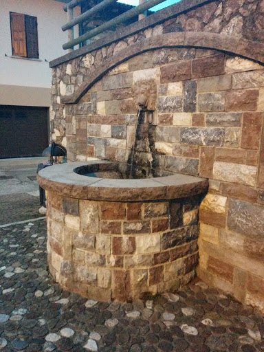 Fontana Del Leone
