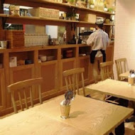 Uzna Omom 杏桃鬆餅屋