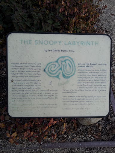 Snoopy's Labyrinth 