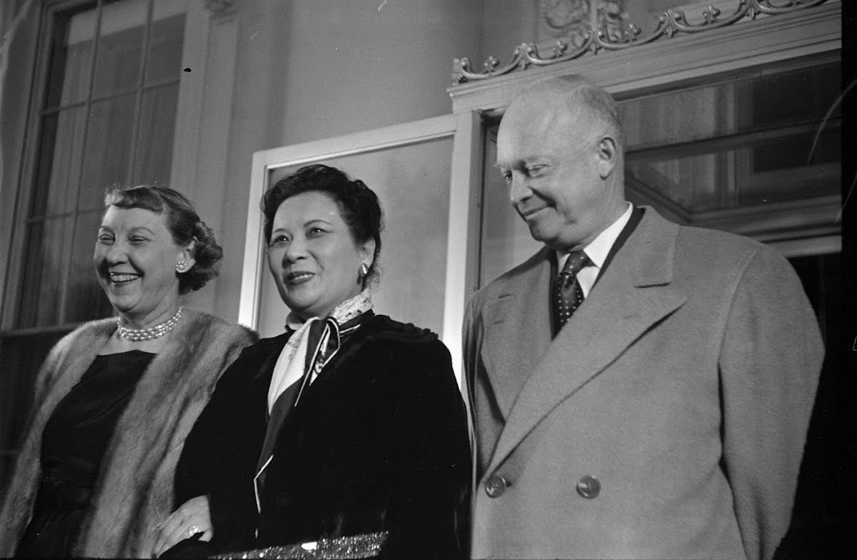 Mme Chiang Kai-Shek At White House With Eisenhowers