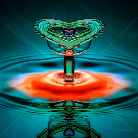 Hidden Heart by Chandra Irahadi - Abstract Water Drops & Splashes
