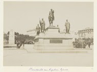 Standbeeld van Napoleon Bonaparte op het Place des Diamants in Ajaccio
