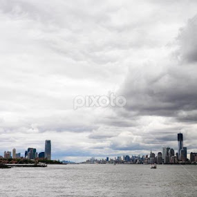 Statue of Liberty between NY and NJ by Prashanth Reddy - Landscapes Travel