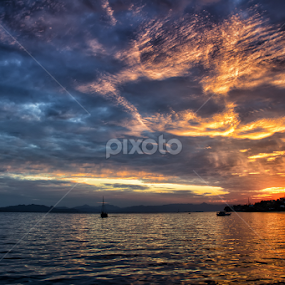 Sunrise in Beach by Jnr Lavigne - Landscapes Sunsets & Sunrises