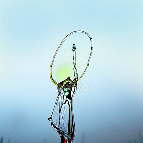 - Liberty ? - by Robert  Fly - Abstract Water Drops & Splashes