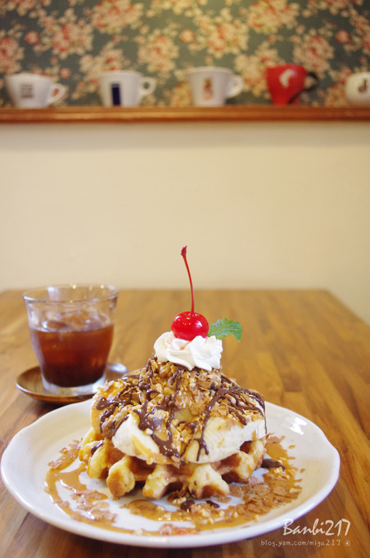 Chef's Cafe 比利時鬆餅咖啡館 老房子好有味 (永和四號公園Chef's Waffle 瓦福的公館店)[捷運公館站]