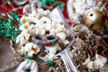 Holiday Popcorn Snack Mix