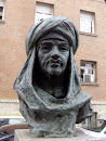 Busto Izraq Ibn Muntil