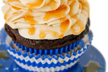 Peanut Butter Caramel Chocolate Cupcakes
