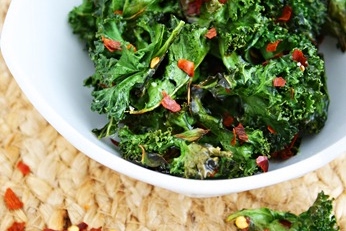 Spicy Baked Kale Chips