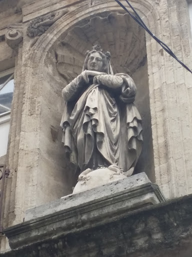 Vierge, Rue Des Études