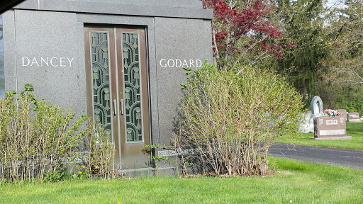 Godard Crypt