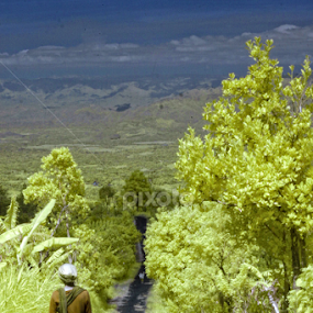 jalanku masih panjang  by Bayu Shutter - People Street & Candids