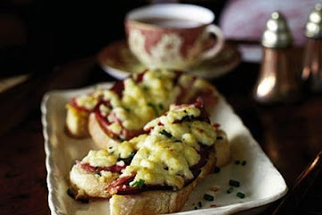 Cheshire cheese & ham on toast