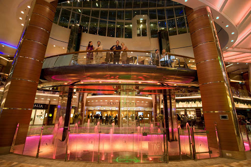 The Rising Tides Bar aboard the Oasis of the Seas serves as a slow-moving elevator connecting the Royal Promenade and Central Park.

