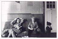 Vrouwen en kinderen in een Blijf van mijn lijf-huis