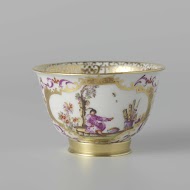 Kop, veelkleurig beschilderd met chinoiserieën