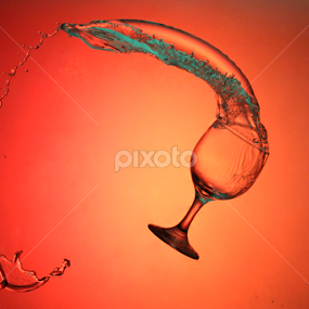 by Nugroho Isryanto - Artistic Objects Glass