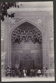 Ingang van de Moskee van de Sjah (Masjed-e Shah) in Isfahan, Perzië