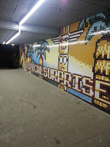 Tropical Suprise Wall Art