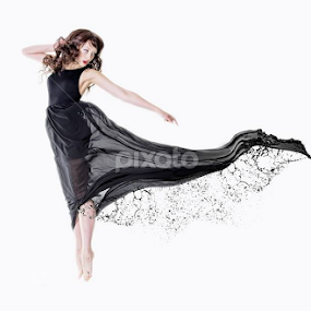 Black flowing dress by Jason Lovell - People Fashion
