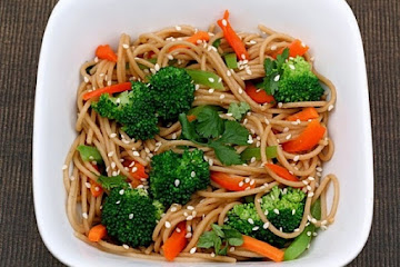 Whole Wheat Noodles with Peanut Sauce and Vegetables