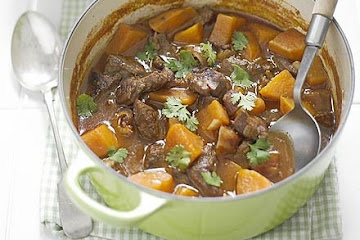 Aromatic lamb with dates