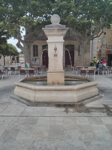 Aramon Fontaine Centrale